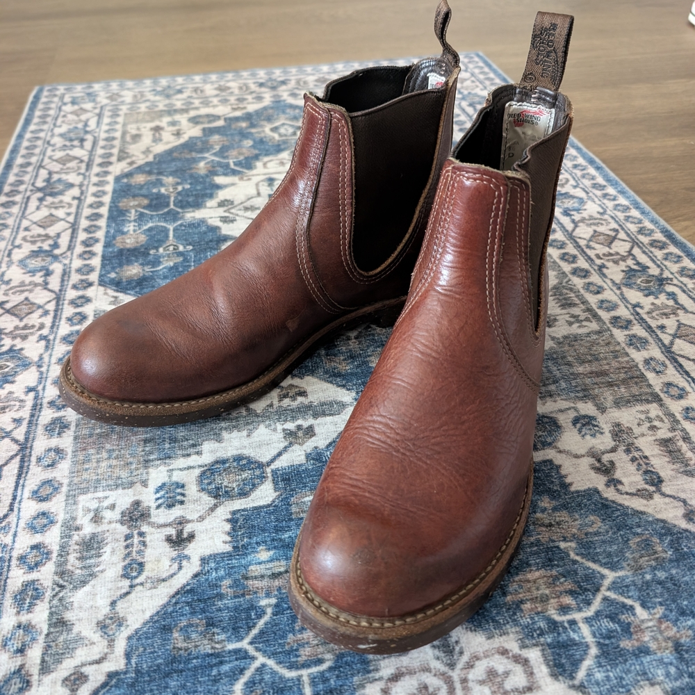 Red Wing Brown Chelsea Boots - Classic Slip-On Men’s Boot 8.5 D